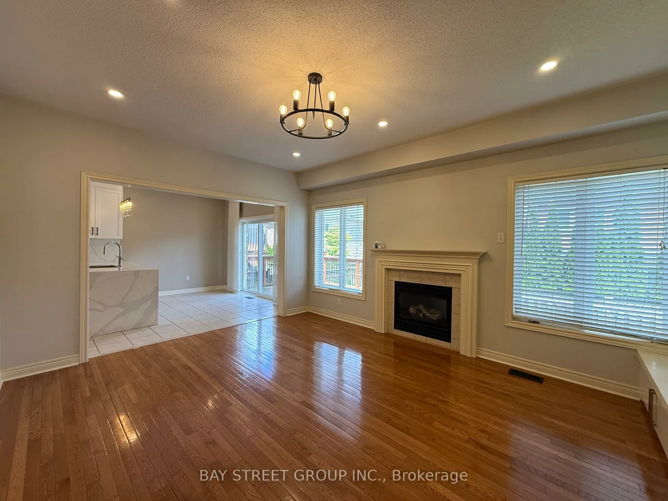 54, Earl Stewart, Bayview Wellington, Aurora