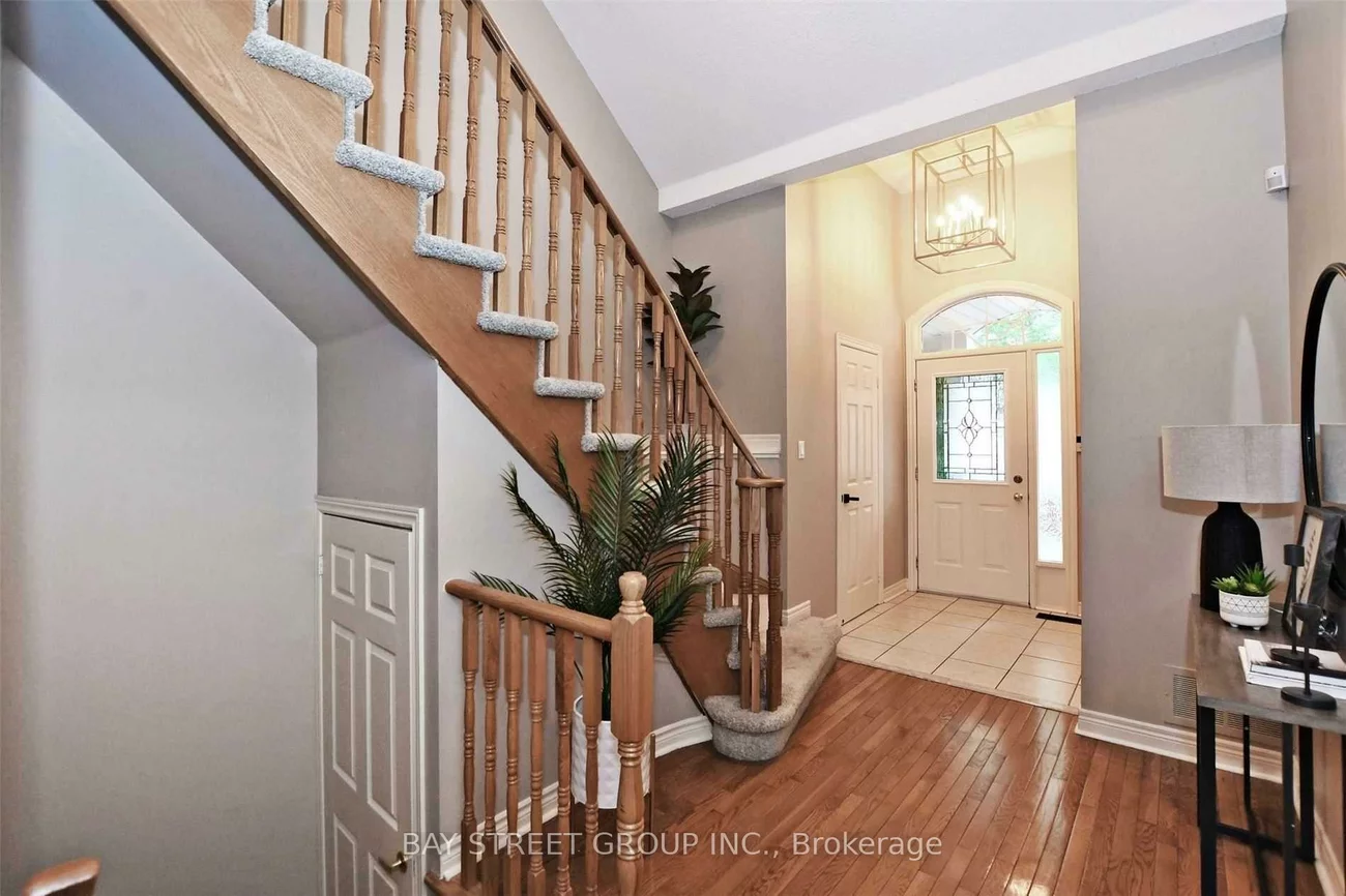 54, Earl Stewart, Bayview Wellington, Aurora