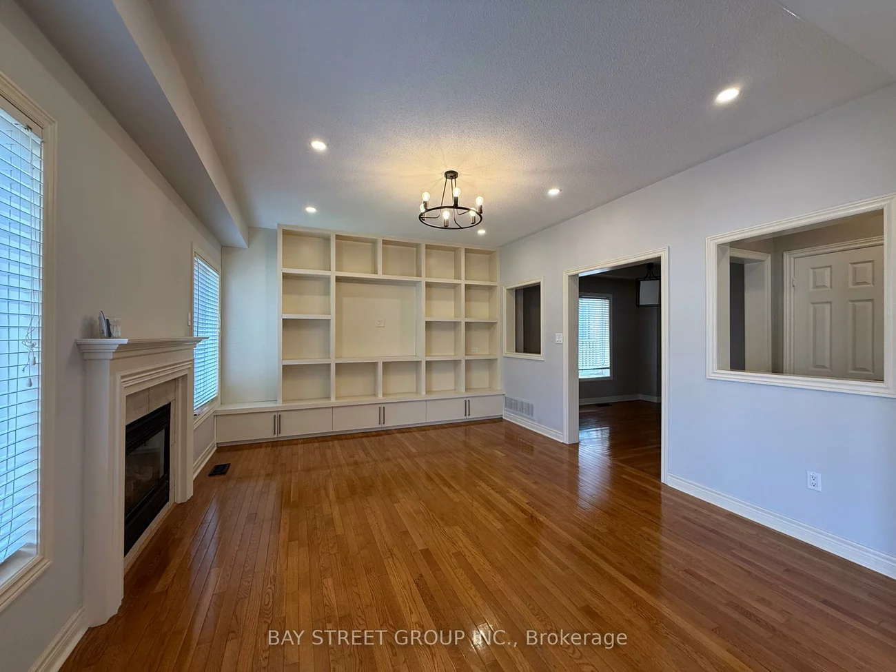 54, Earl Stewart, Bayview Wellington, Aurora