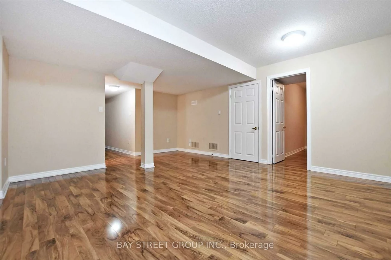 54, Earl Stewart, Bayview Wellington, Aurora