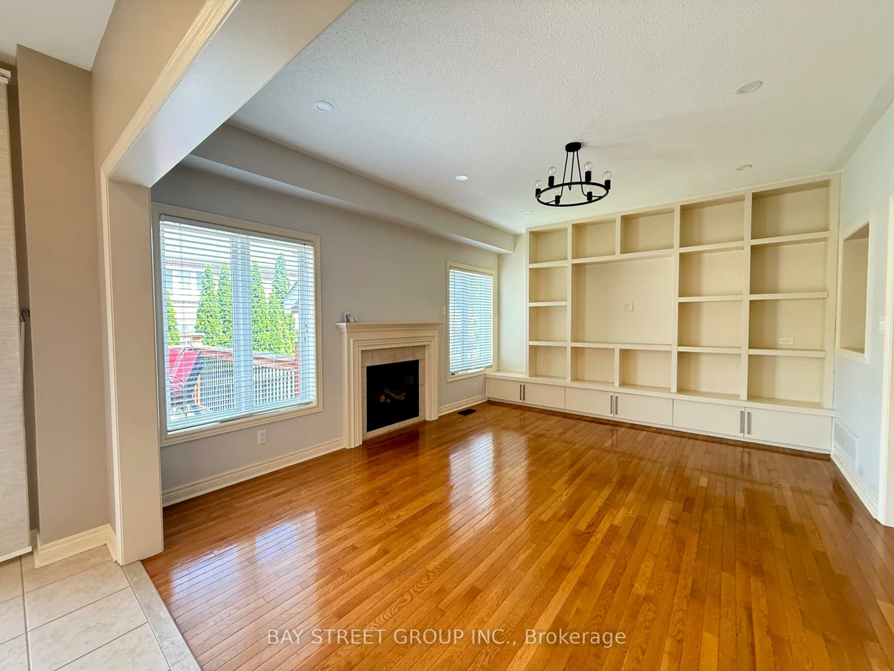 54, Earl Stewart, Bayview Wellington, Aurora