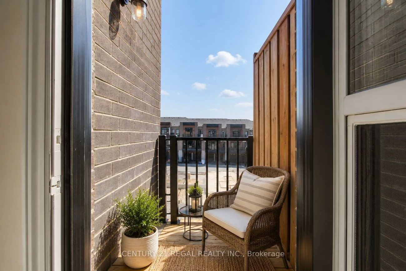30, Gunton, Bayview Northeast, Aurora