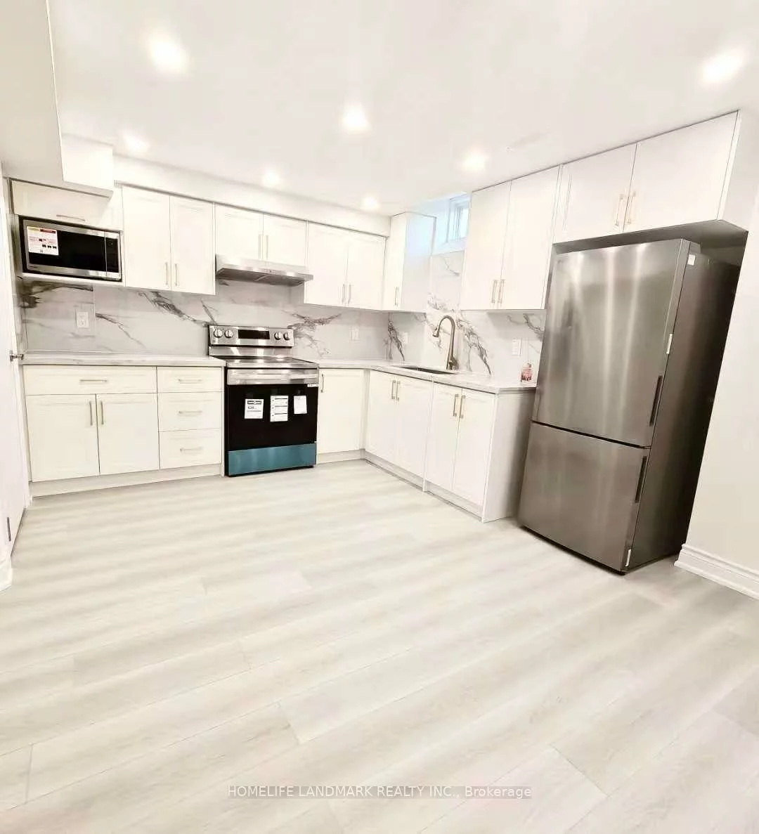 252, Borealis, Bayview Northeast, Aurora