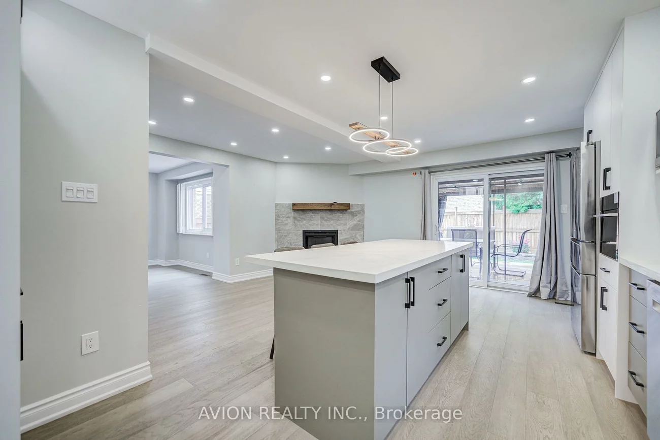9, Falan Heights, Aurora Heights, Aurora