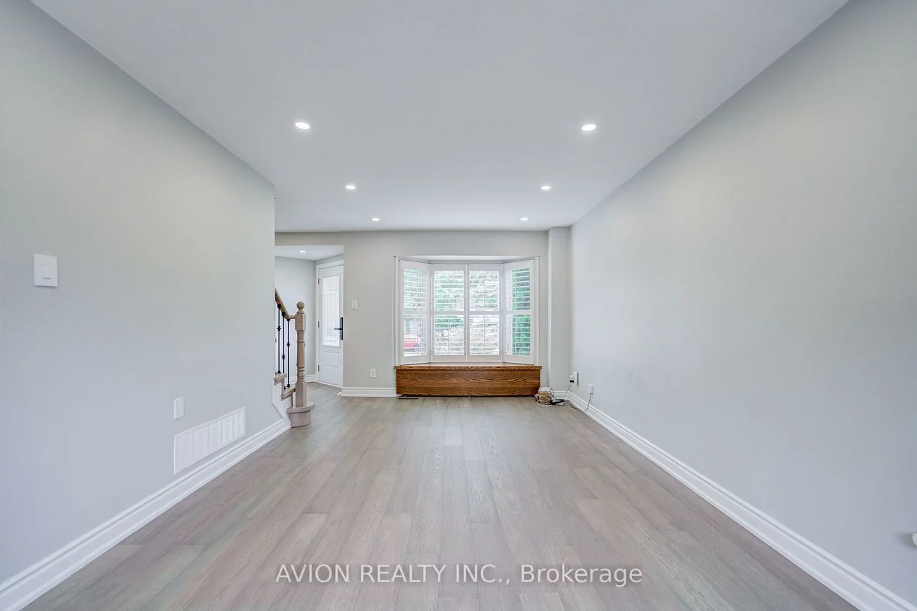 9, Falan Heights, Aurora Heights, Aurora