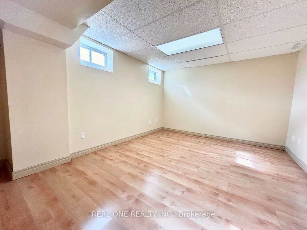 48, Primeau, Aurora Grove, Aurora