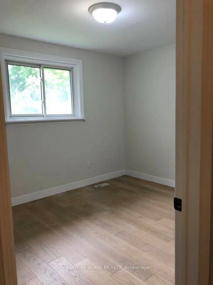 39, Devins, Aurora Heights, Aurora