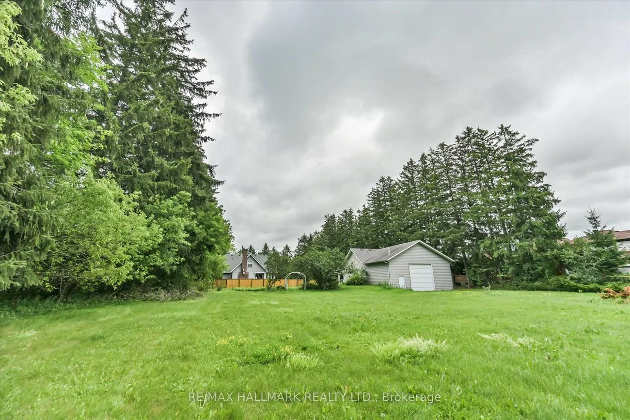 13918, Leslie, Bayview Southeast, Aurora