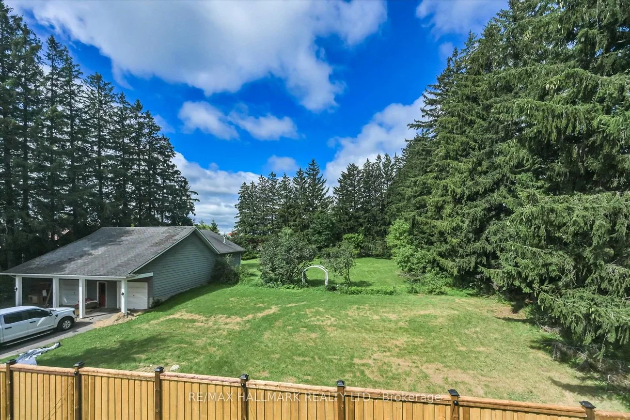 13918, Leslie, Bayview Southeast, Aurora