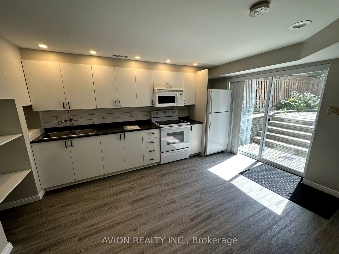 38, Rush, Bayview Wellington, Aurora