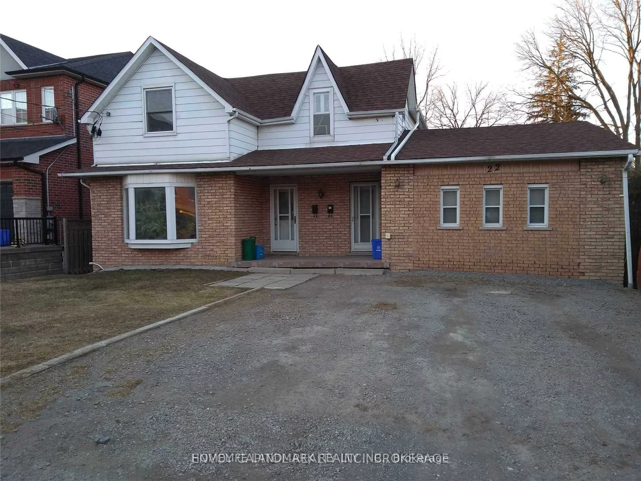 22, Centre, Aurora Village, Aurora