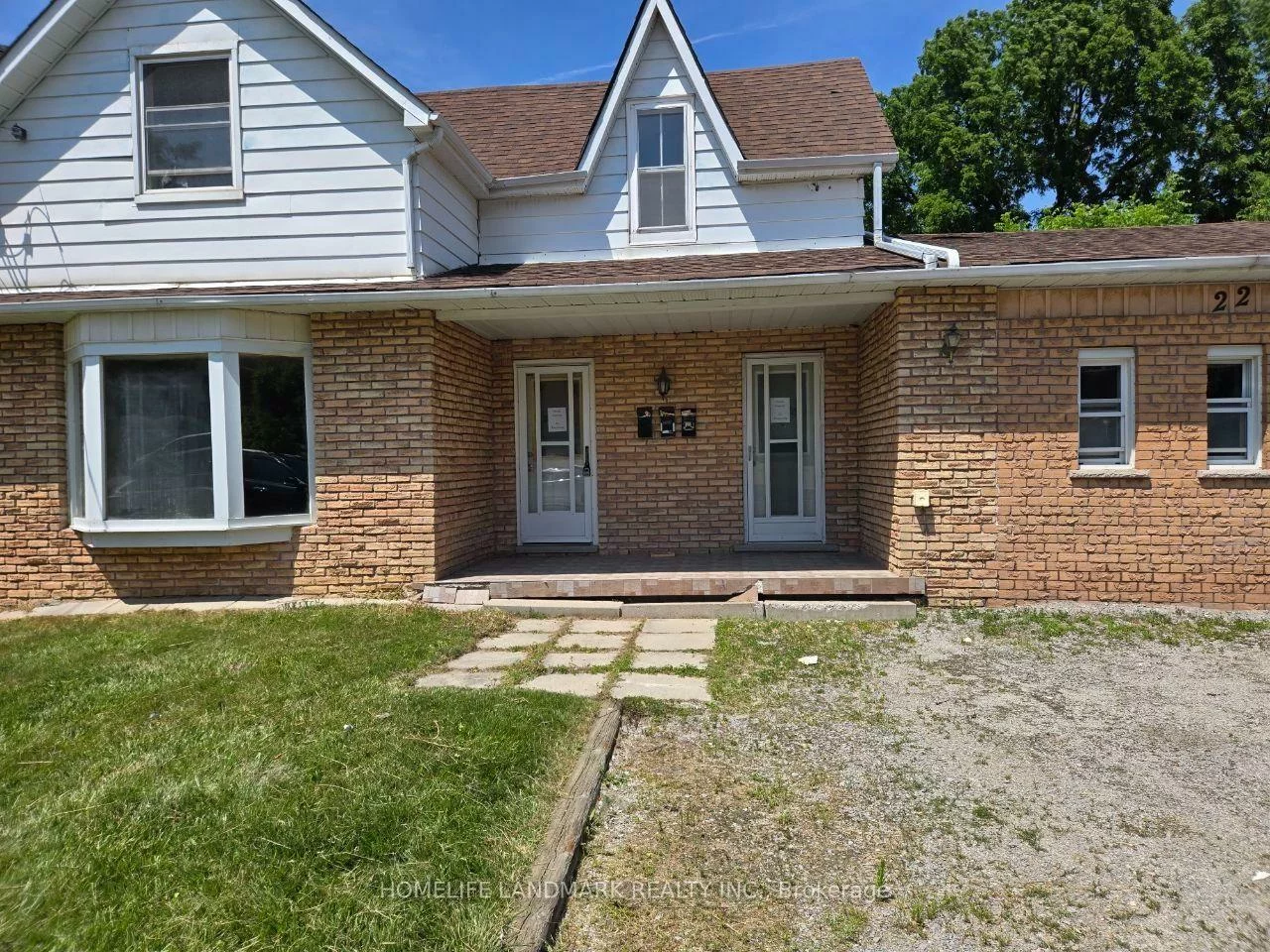 22, Centre, Aurora Village, Aurora