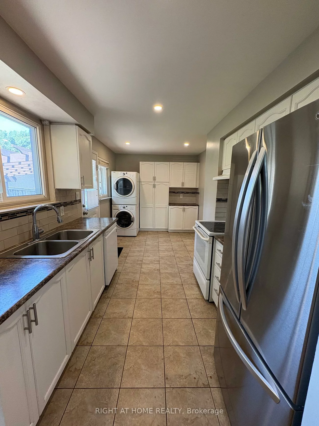 58, Devins, Aurora Heights, Aurora