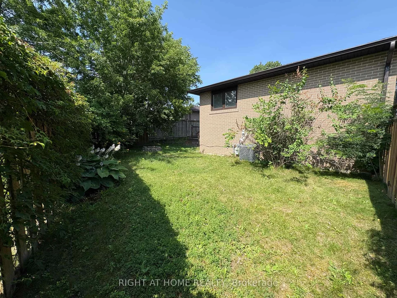58, Devins, Aurora Heights, Aurora