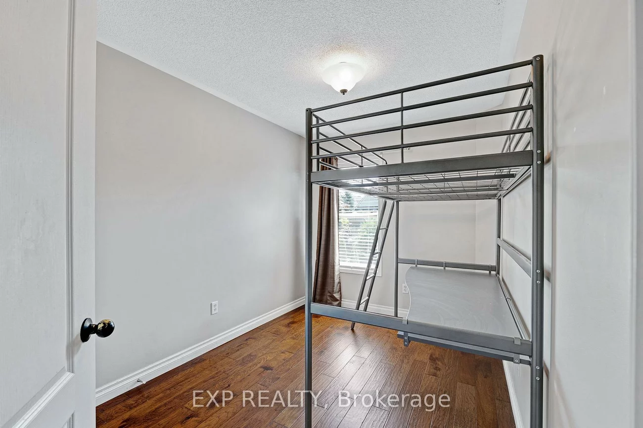 117, Mugford, Bayview Wellington, Aurora