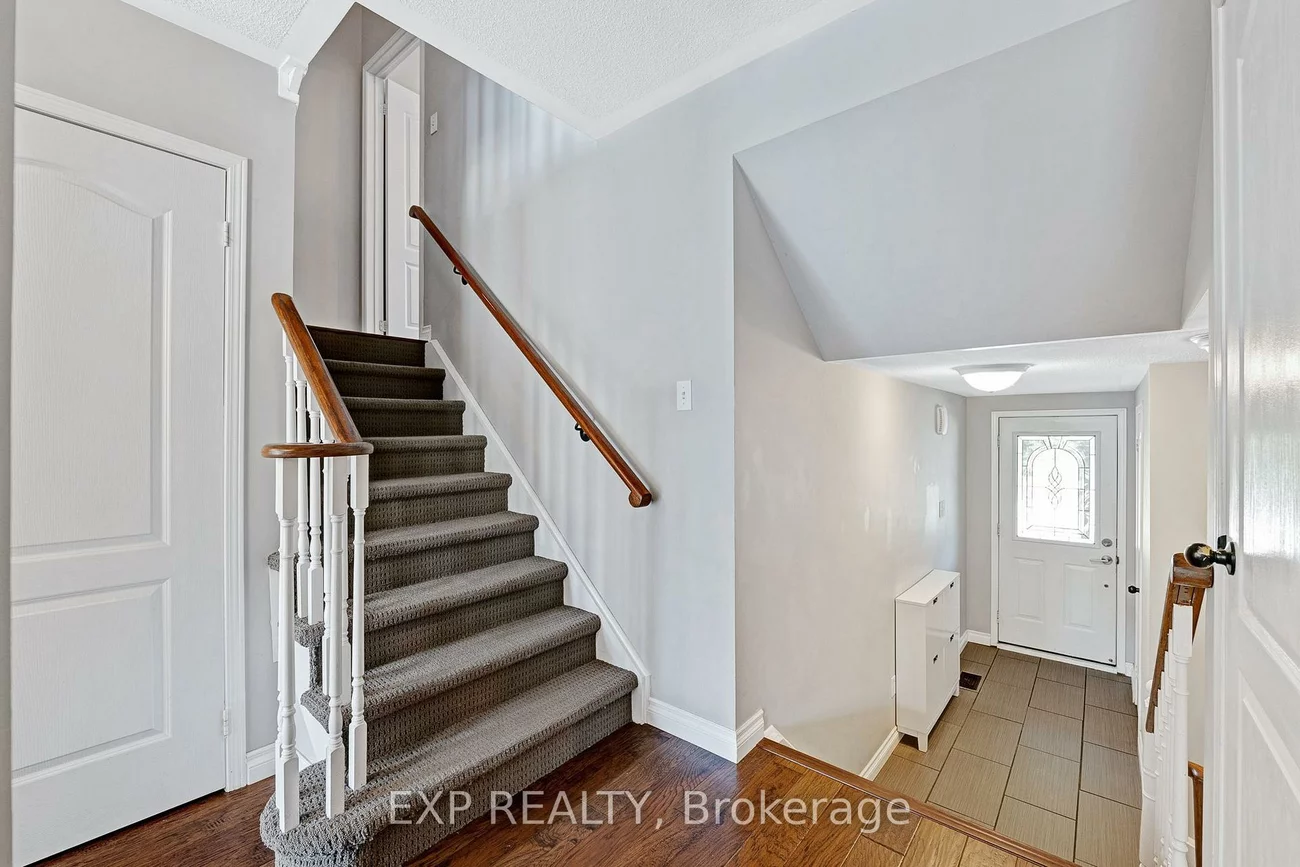 117, Mugford, Bayview Wellington, Aurora