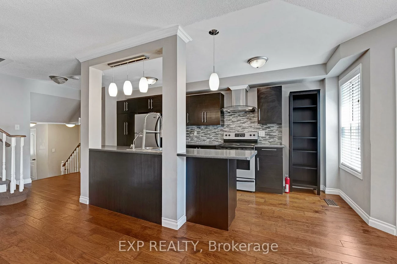 117, Mugford, Bayview Wellington, Aurora