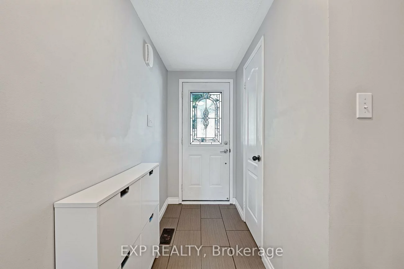 117, Mugford, Bayview Wellington, Aurora