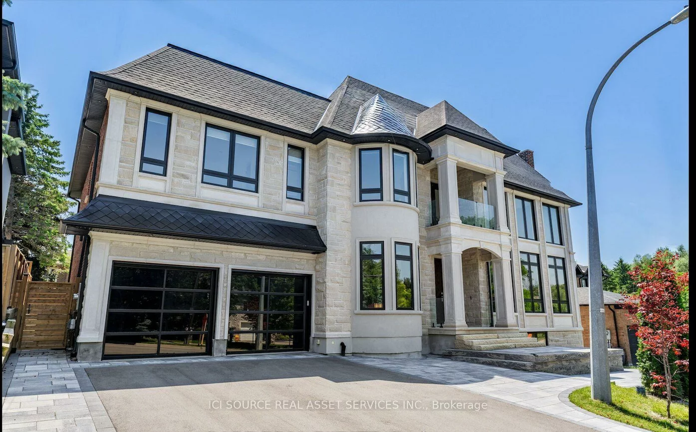 211, Kennedy, Aurora Village, Aurora