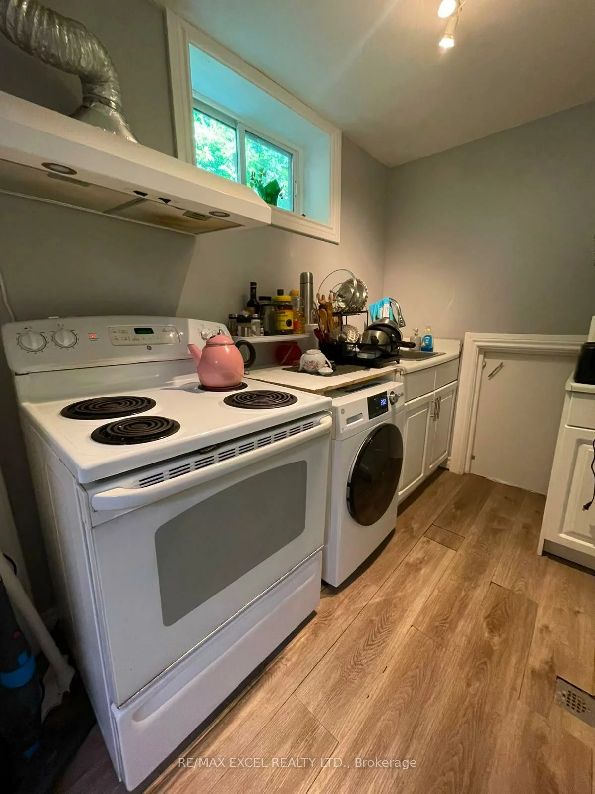 23, Algonquin, Aurora Heights, Aurora
