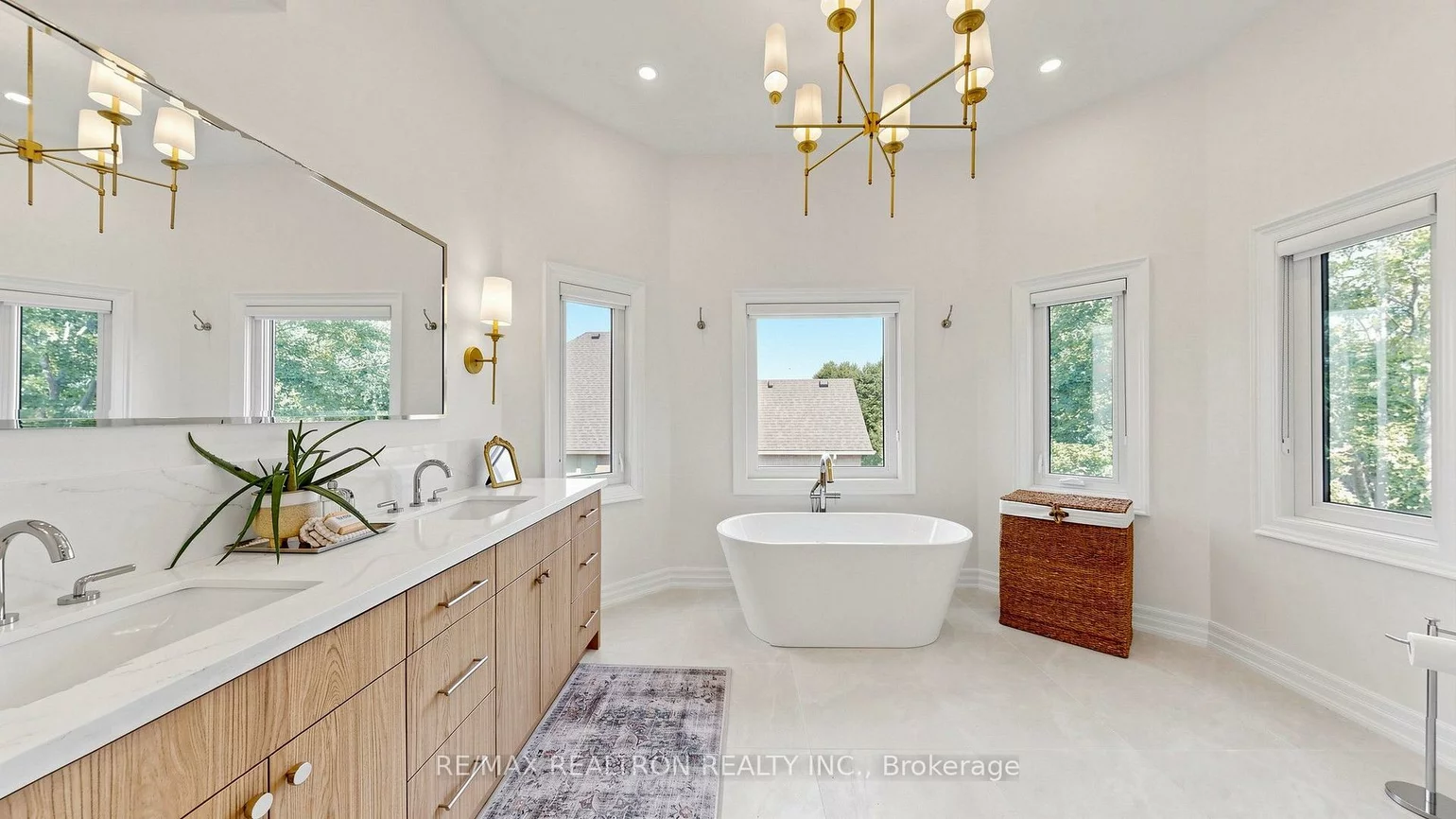 199, Corner Ridge, Aurora Highlands, Aurora