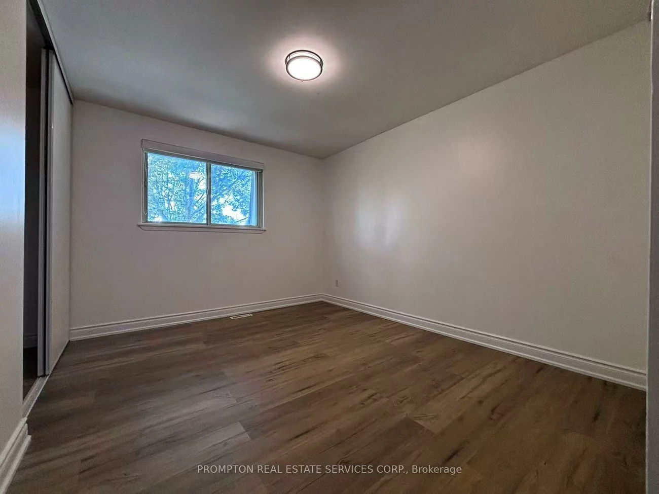 22, Poplar, Aurora Highlands, Aurora