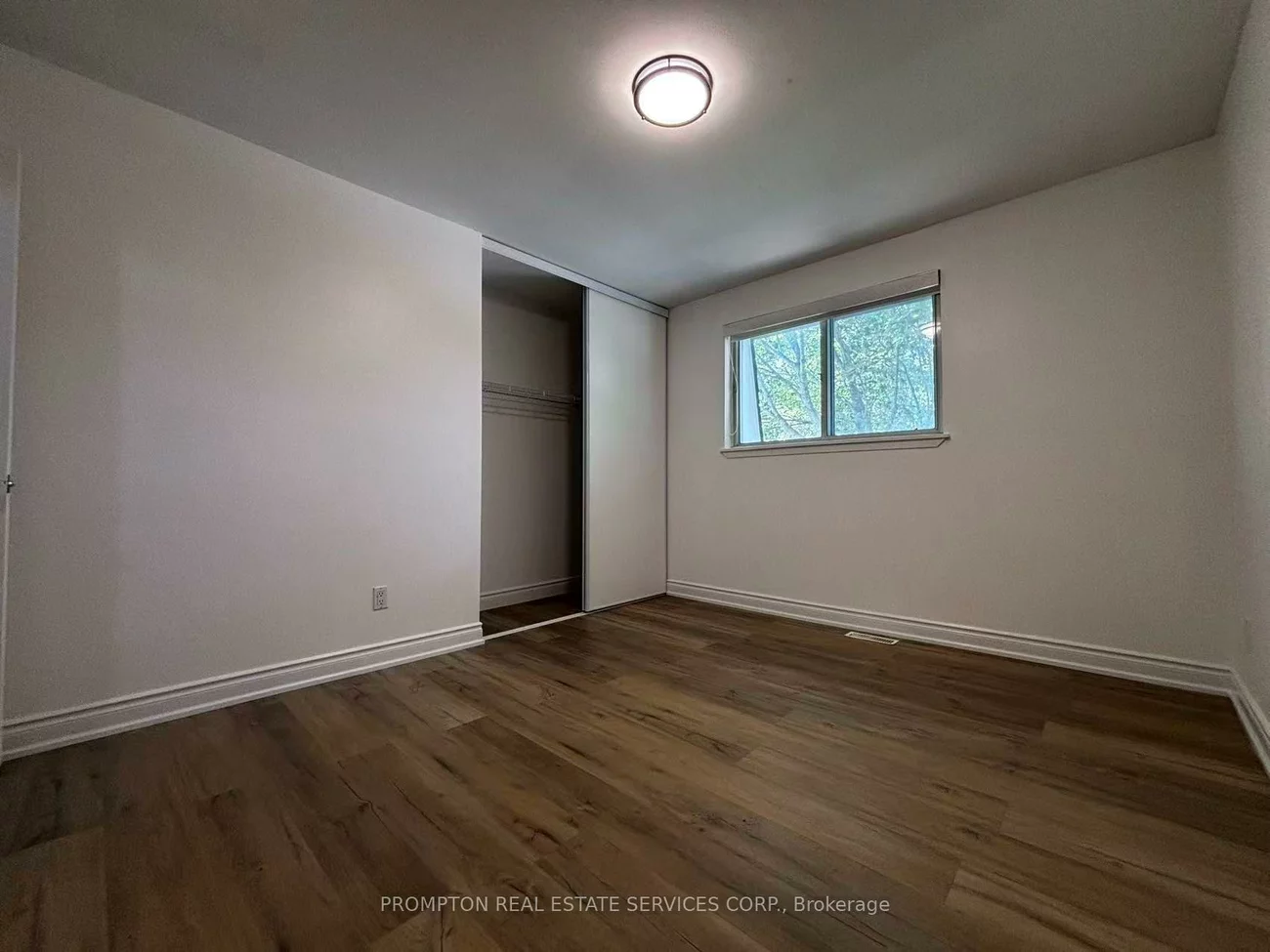 22, Poplar, Aurora Highlands, Aurora