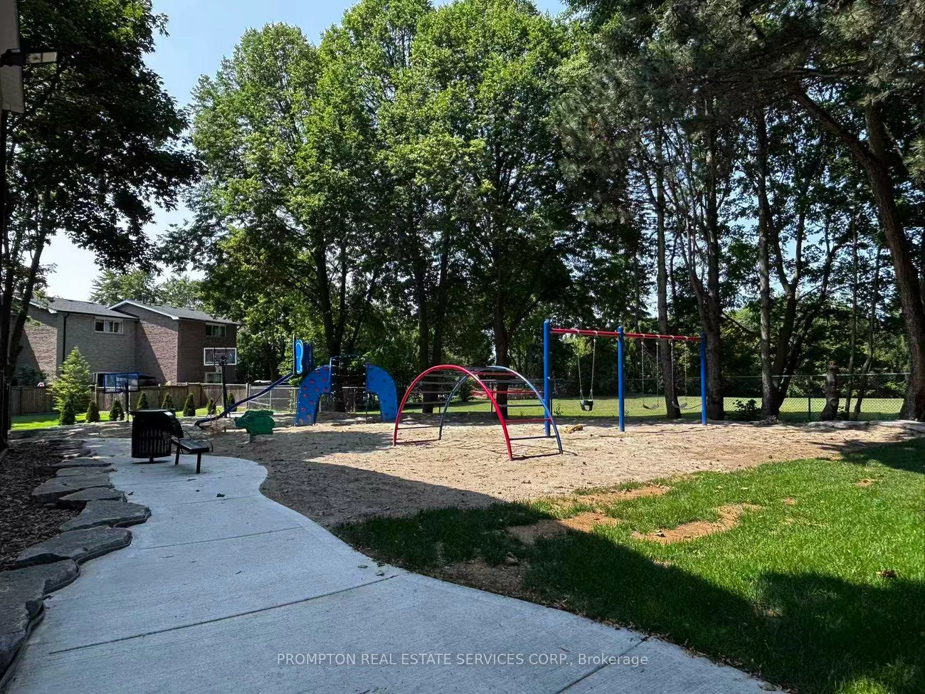 22, Poplar, Aurora Highlands, Aurora