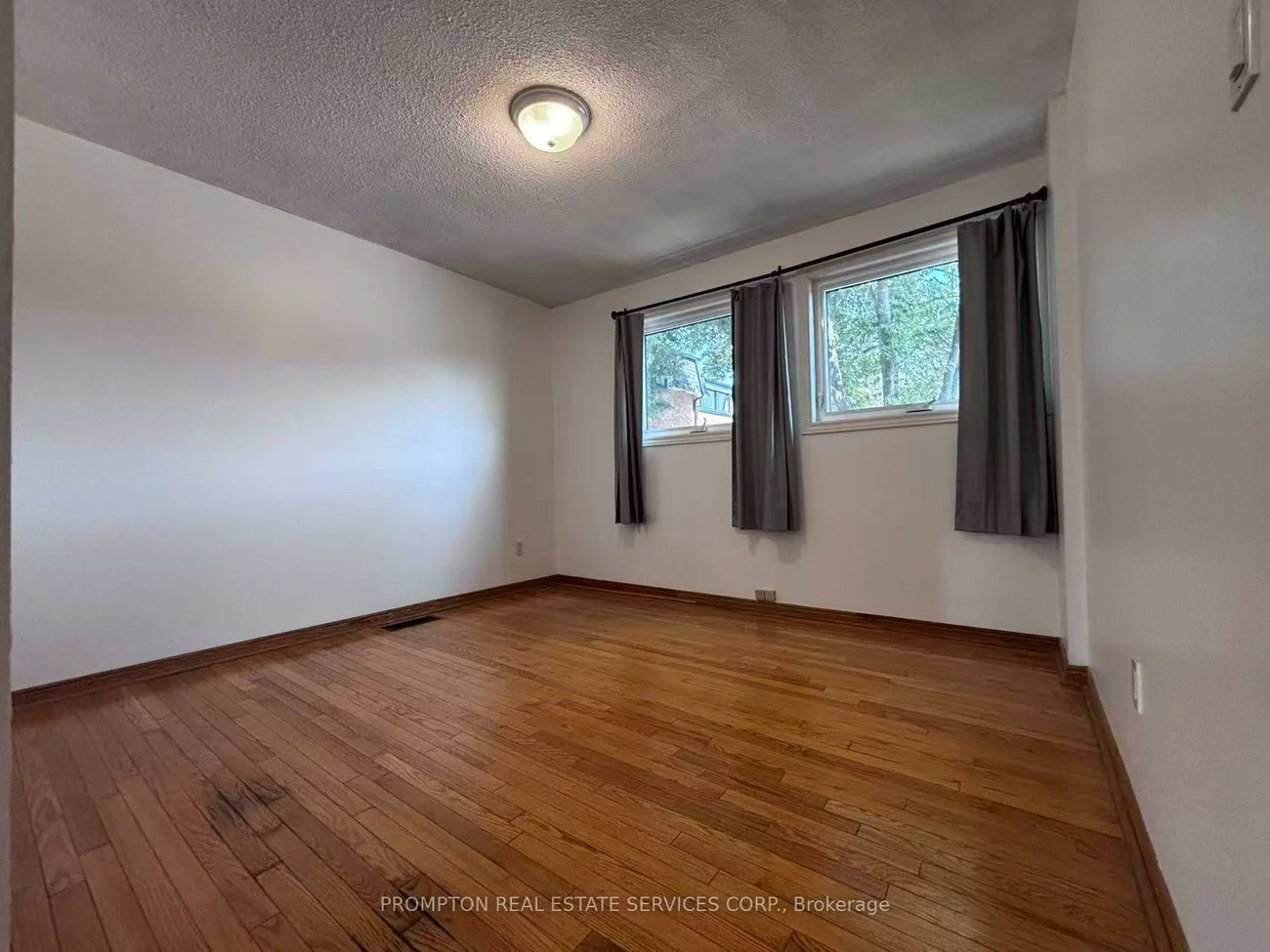 22, Poplar, Aurora Highlands, Aurora
