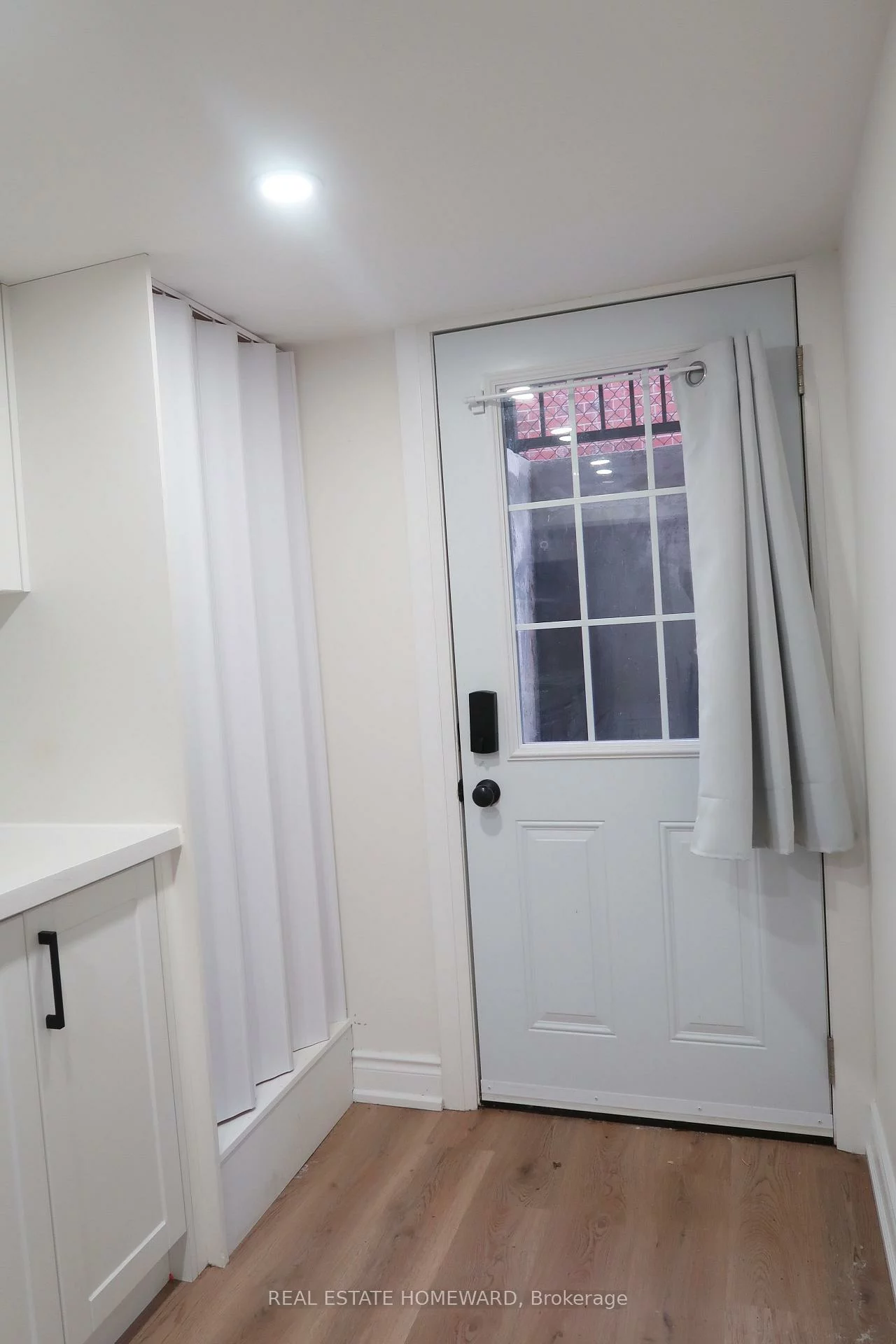 60, Attridge, Aurora Village, Aurora