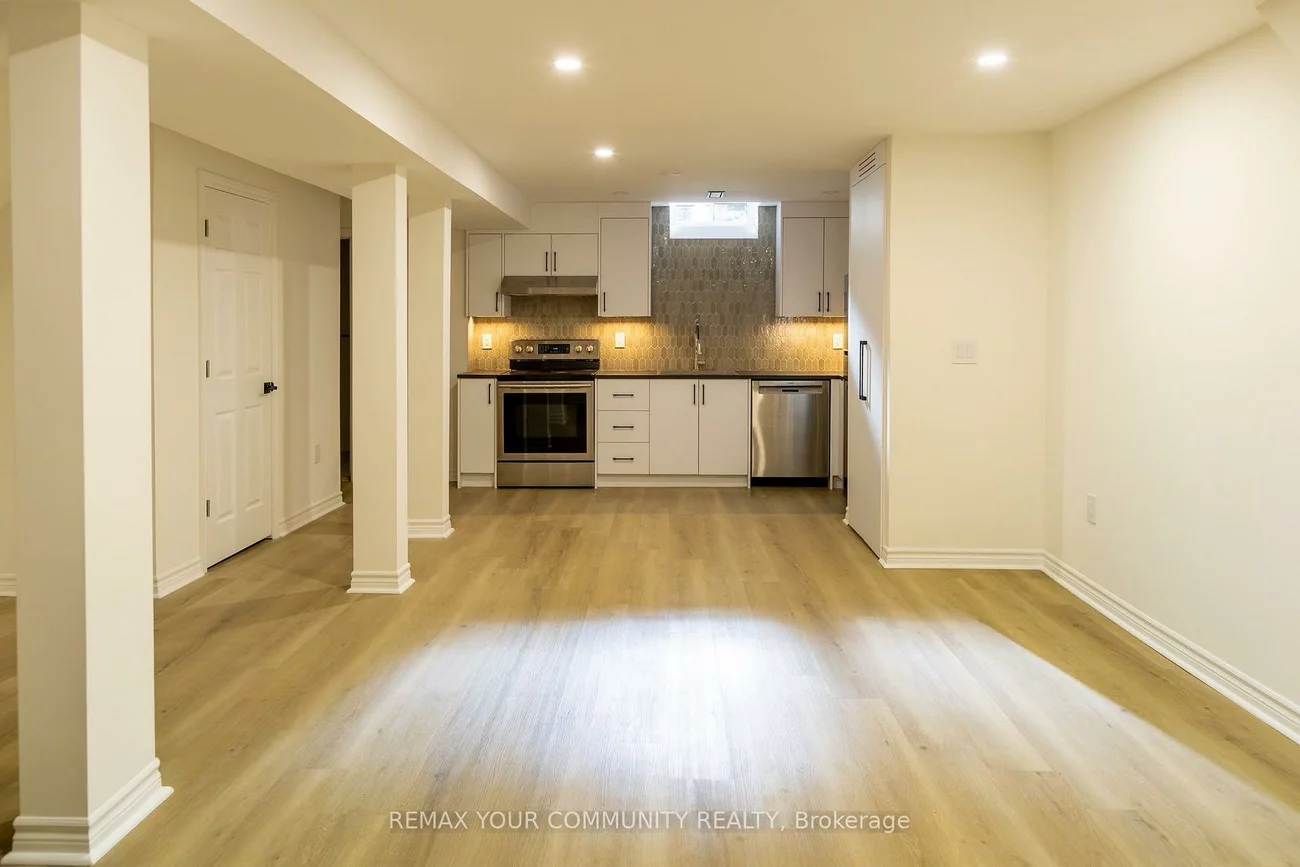 241, Orchards Heights, Aurora Heights, Aurora