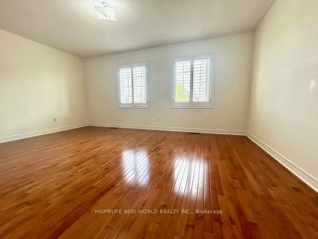 30, Chippingwood, Bayview Wellington, Aurora