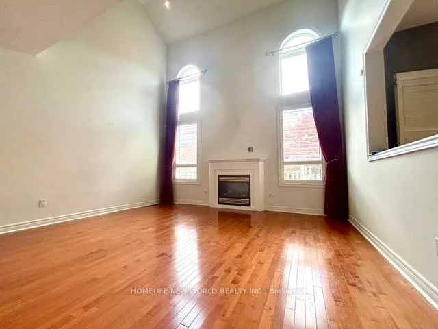 30, Chippingwood, Bayview Wellington, Aurora
