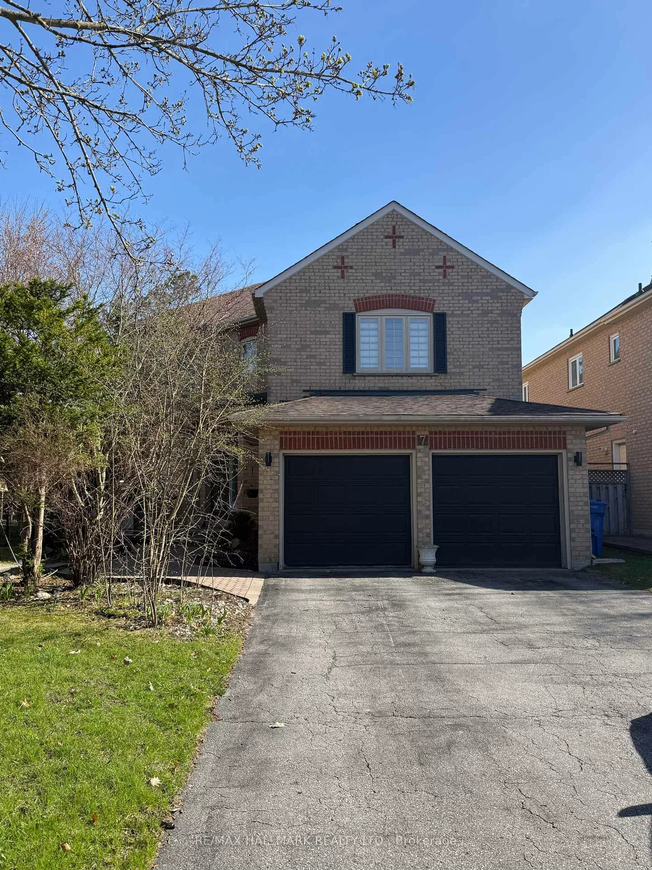 7, Charing, Aurora Highlands, Aurora