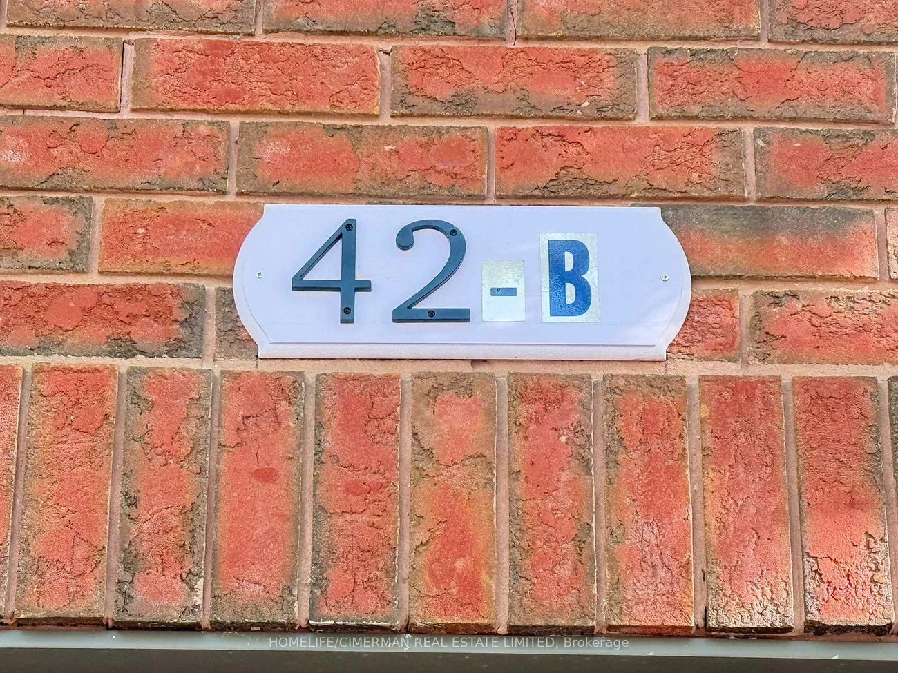 42, Lensmith, Aurora Highlands, Aurora