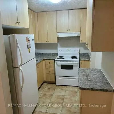 14, Wellington, Aurora Village, Aurora