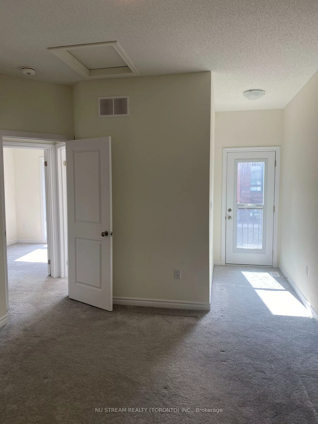 11, Griffith, Bayview Northeast, Aurora