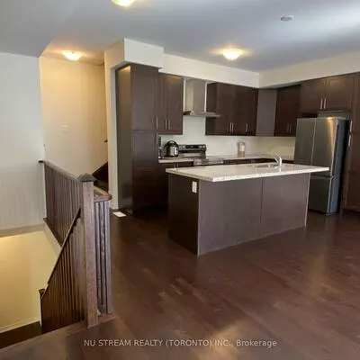 11, Griffith, Bayview Northeast, Aurora