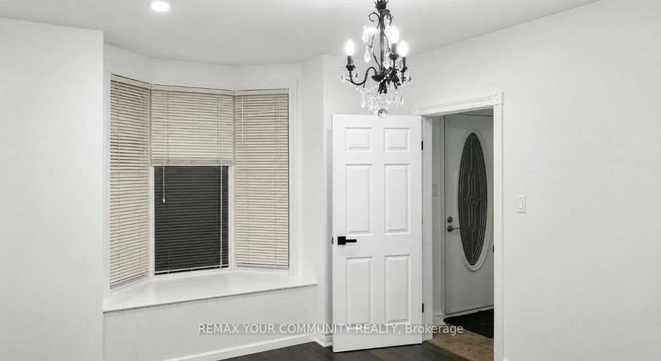 96, Gurnett, Aurora Village, Aurora