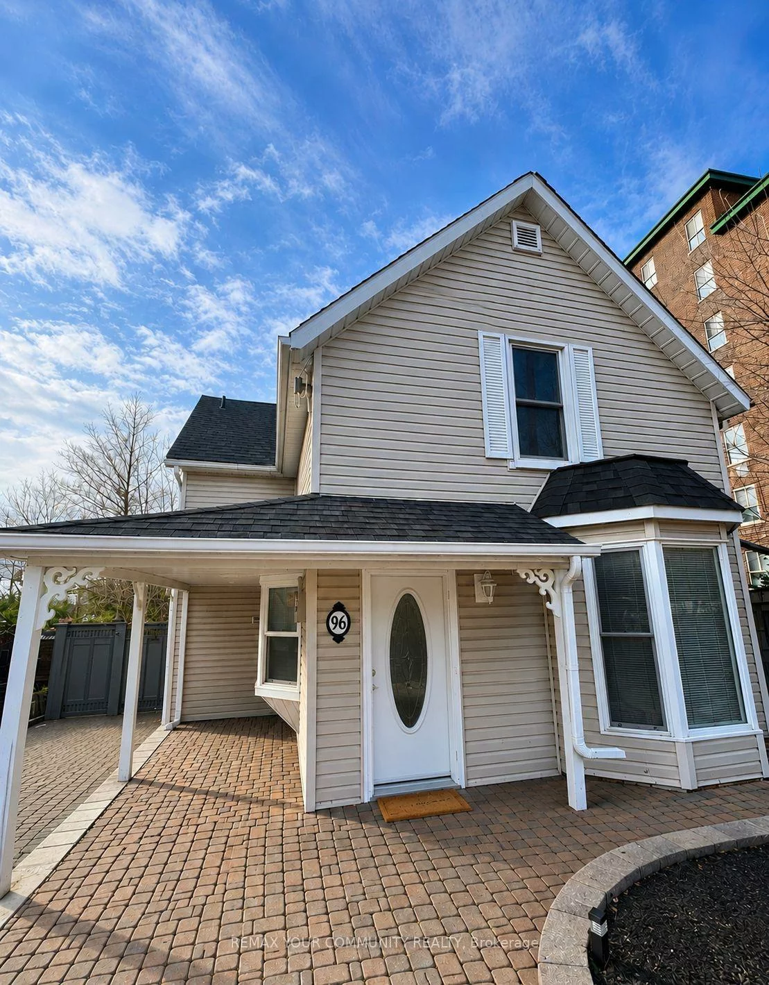 96, Gurnett, Aurora Village, Aurora
