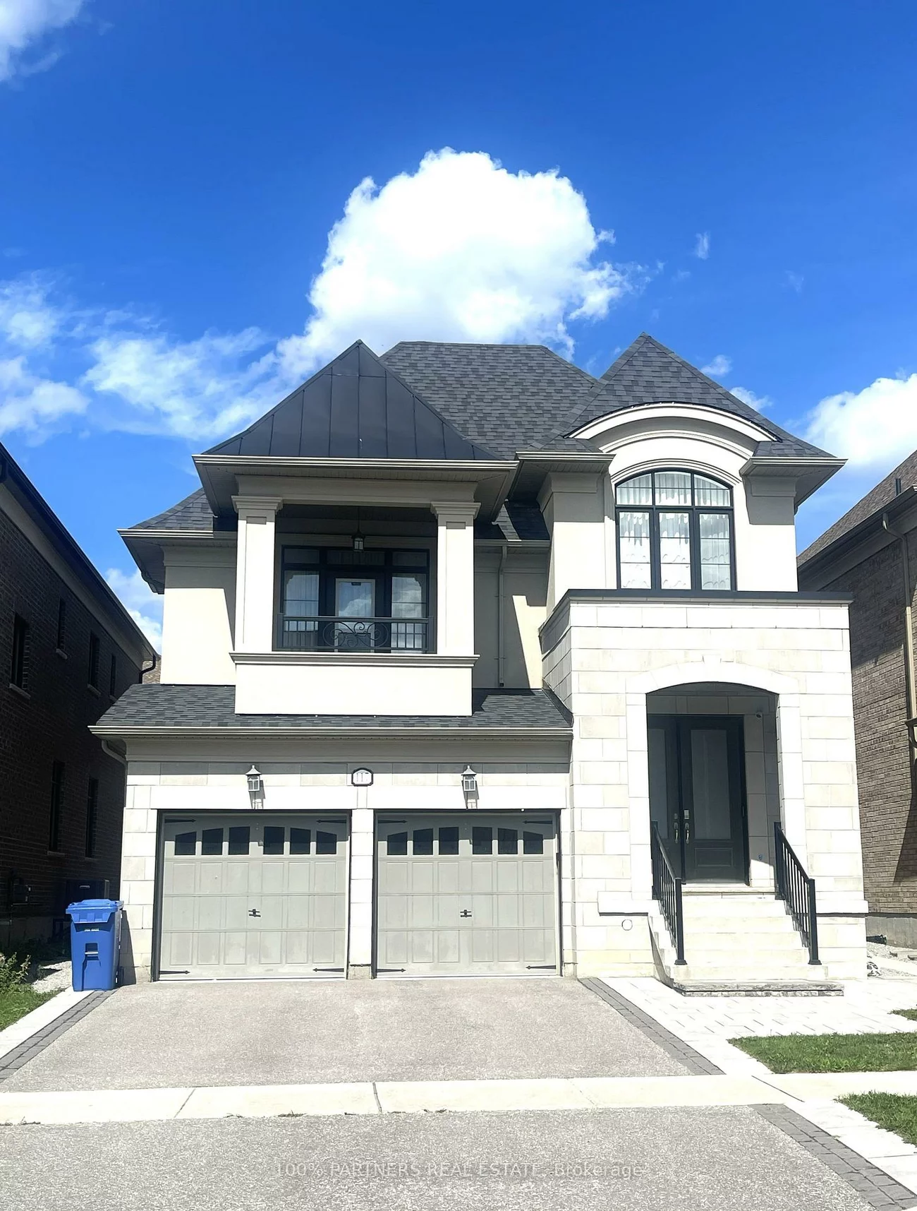 117, Botelho, Bayview Southeast, Aurora