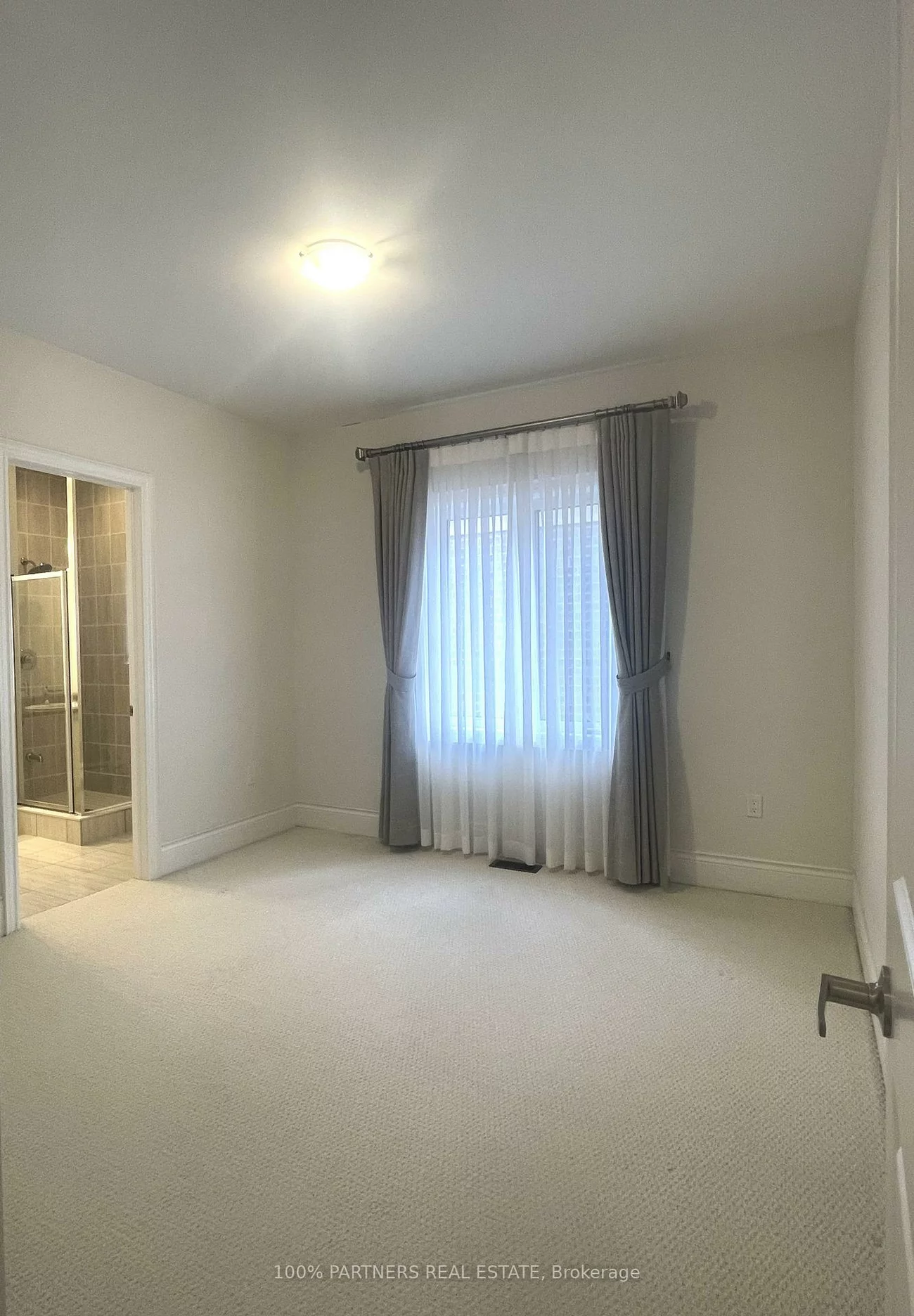 117, Botelho, Bayview Southeast, Aurora