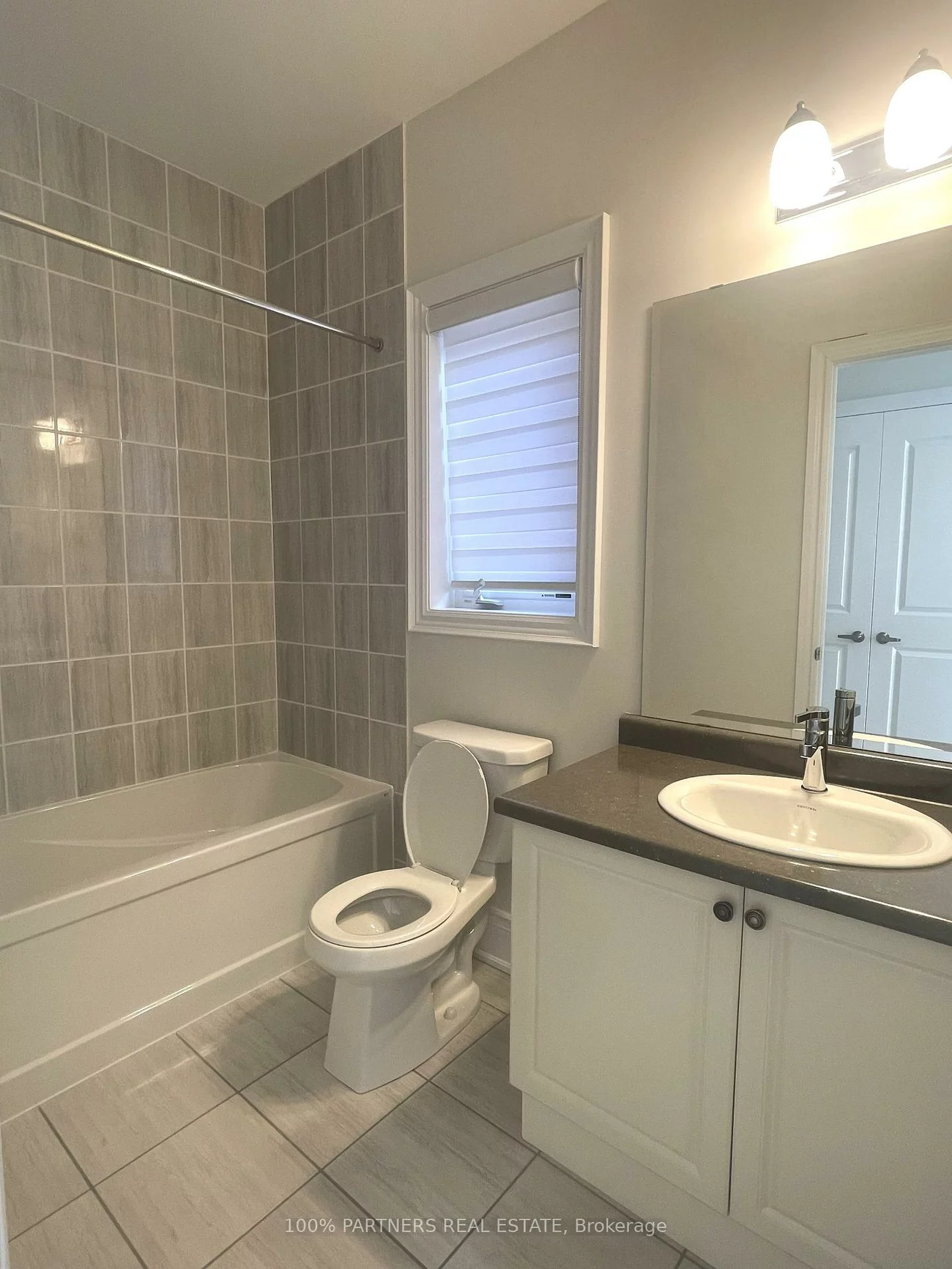 117, Botelho, Bayview Southeast, Aurora