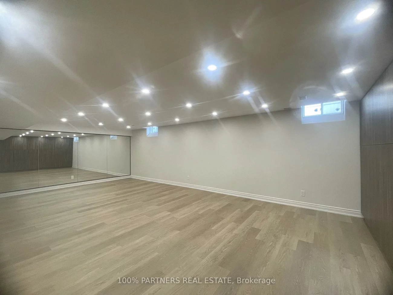 117, Botelho, Bayview Southeast, Aurora