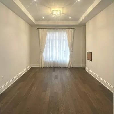 117, Botelho, Bayview Southeast, Aurora