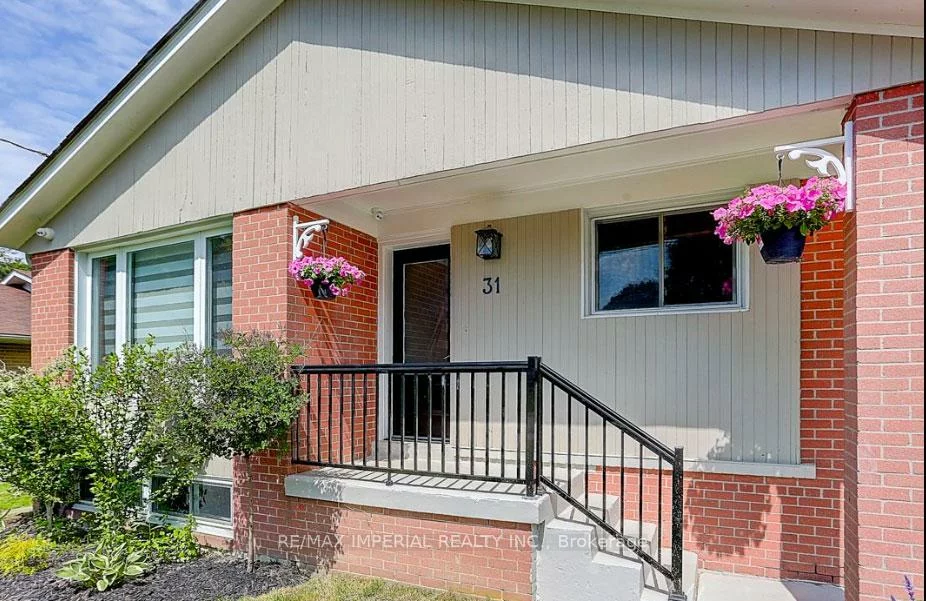 31, Knowles, Aurora Highlands, Aurora