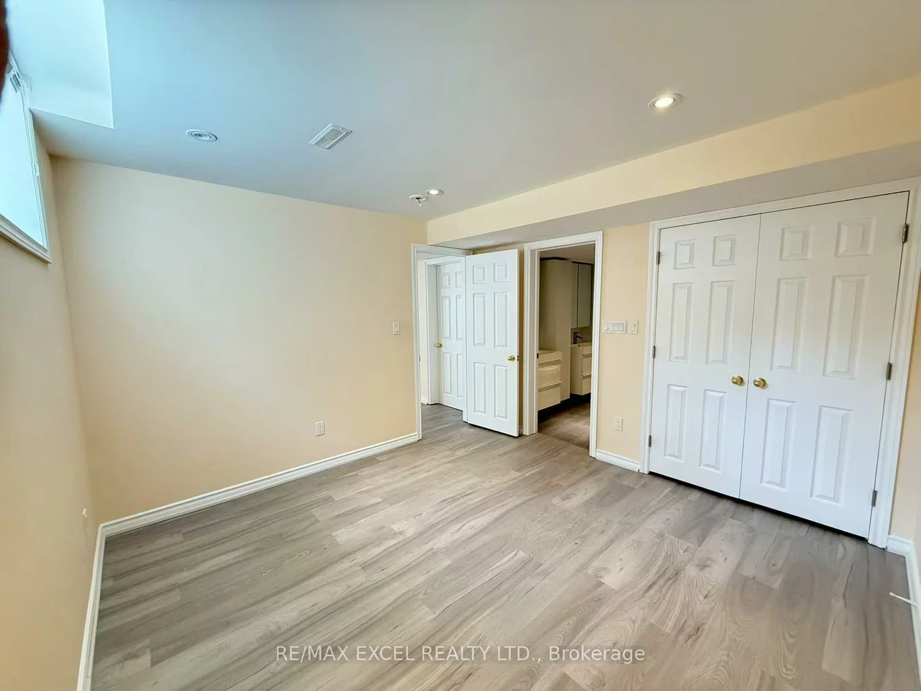 278, Ivy Jay, Bayview Northeast, Aurora