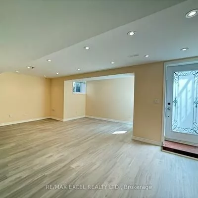 278, Ivy Jay, Bayview Northeast, Aurora