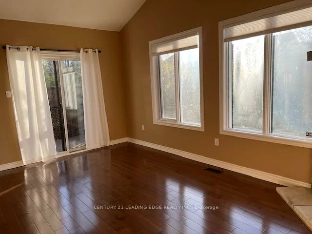 180, Stone, Aurora Grove, Aurora
