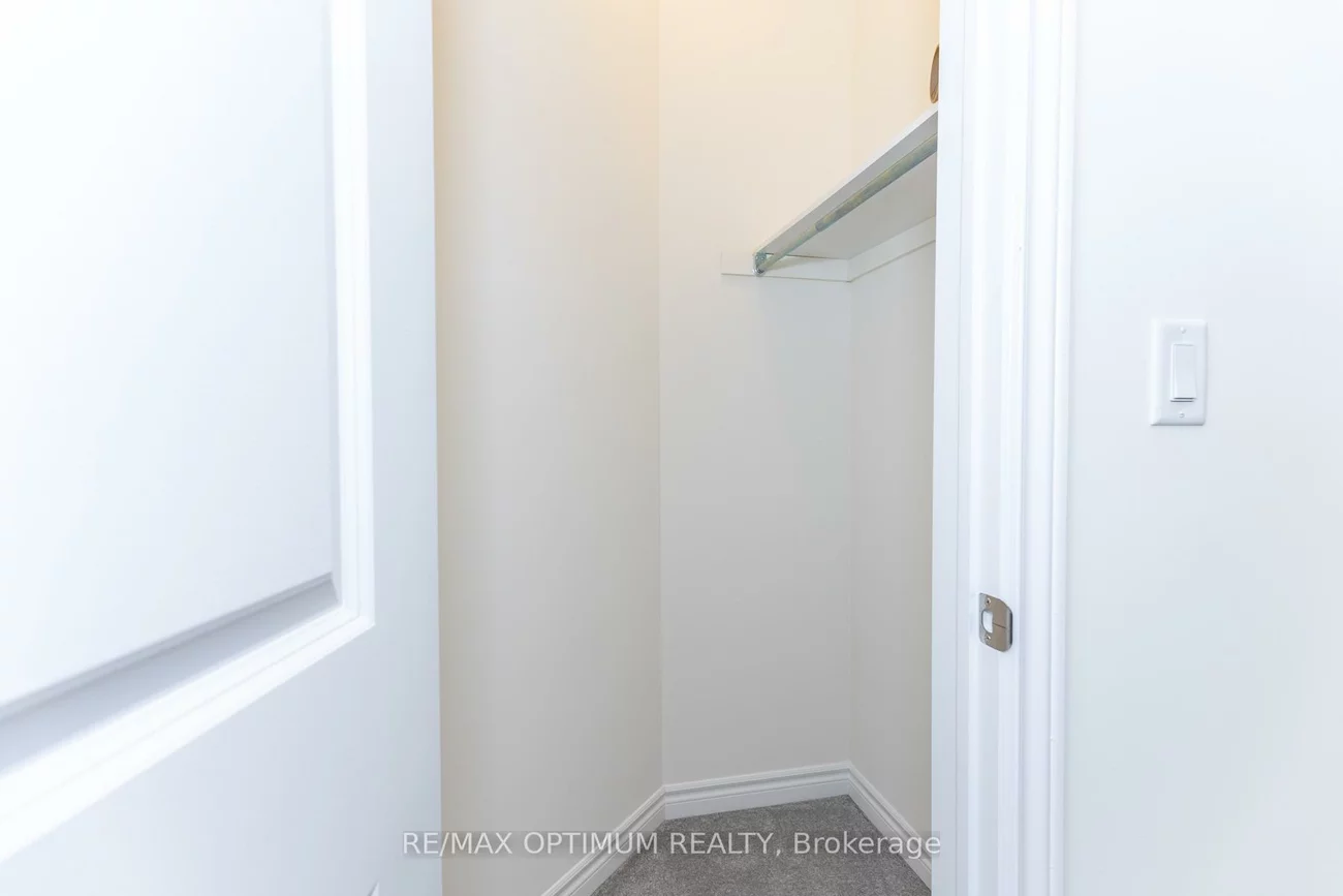 15, Gunton, Bayview Northeast, Aurora